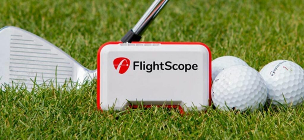 FlightScope Mevo Launch Monitor auf Golfplatz